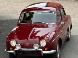 Rot Gebraucht 1969 Renault Dauphine Limousine | 10.488 €