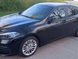Schwarz Gebraucht 2022 BMW 120 Advantage Kleinwagen | 25.500 € (Fairer Preis)