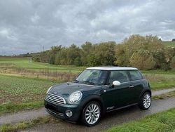 Grün Gebraucht 2007 Mini Cooper Kleinwagen | 2.900 €