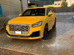Gelb Gebraucht 2016 Audi Q2 Sport SUV | 24.999 € (Teuer)