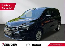 Andere Gebraucht 2023 Mercedes 200 | 24.450 € (Guter Preis)