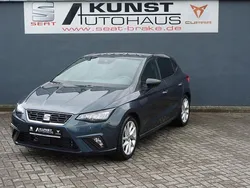 Grau Gebraucht 2024 Seat Ibiza FR Limousine | 17.990 € (Fairer Preis)