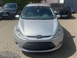 Silber Gebraucht 2009 Ford Fiesta Titanium Kleinwagen | 2.790 € (Guter Preis)