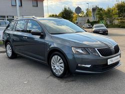 Grau Gebraucht 2017 Skoda Octavia Drive Kombi | 6.950 € (Fairer Preis)