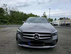 Gebraucht 2019 Mercedes B200 Van / Kleinbus | 25.100 € (Etwas zu teuer)