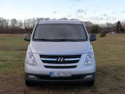 Silber Gebraucht 2008 Hyundai H-1 Van / Kleinbus | 8.000 € (Etwas zu teuer)