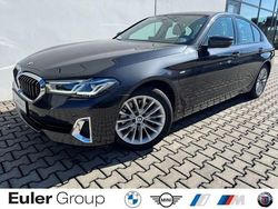 Grau Gebraucht 2021 BMW 530e Luxury Line Limousine | 32.899 € (Guter Preis)