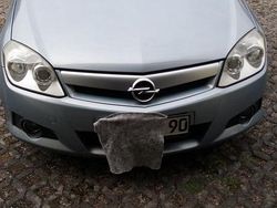 Blau Gebraucht 2006 Opel Tigra Edition Cabrio | 3.400 € (Etwas zu teuer)