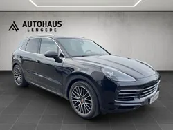 Schwarz Gebraucht 2018 Porsche Cayenne SUV | 48.999 € (Etwas zu teuer)