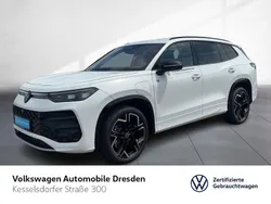 Pure white Gebraucht 2025 VW Tayron R-line SUV | 77.777 €