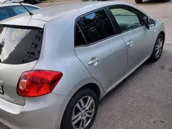 Grau Gebraucht 2008 Toyota Auris Limousine | 3.299 € (Fairer Preis)