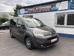 Braun Gebraucht 2018 Citroën Berlingo Shine Van / Kleinbus | 13.590 € (Fairer Preis)