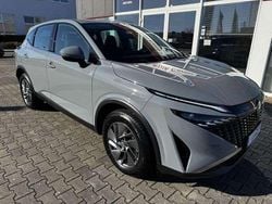 Verschiedene farben Gebraucht 2024 Nissan Qashqai SUV | 25.360 € (Superpreis)