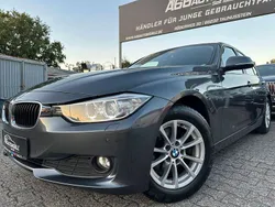 Grau Gebraucht 2012 BMW 320 Sport Line Limousine | 15.469 € (Fairer Preis)