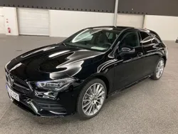 Schwarz Gebraucht 2023 Mercedes CLA250e Shooting Brake Kombi | 44.890 €