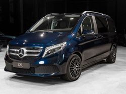 Blau Gebraucht 2020 Mercedes V300 Edition Van / Kleinbus | 39.500 €