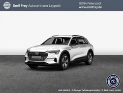 Gletscherweiß metallic Gebraucht 2022 Audi e-tron SUV | 28.890 € (Guter Preis)