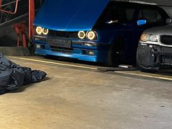 Blau Gebraucht 1988 BMW 325 Cabriolet Cabrio | 25.000 €