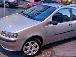 Grau Gebraucht 2002 Fiat Punto Kleinwagen | 1.700 € (Etwas zu teuer)