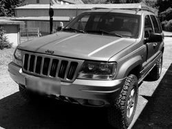 Grau Gebraucht 1999 Jeep Grand Cherokee Limited SUV | 5.000 € (Fairer Preis)