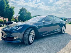 Grau Gebraucht 2017 Tesla Model S Limousine | 23.900 €
