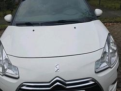 Weiß Gebraucht 2013 Citroën DS3 Coupé | 5.000 € (Guter Preis)
