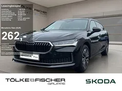 Schwarz Gebraucht 2025 Skoda Superb Selection Kombi | 39.899 €