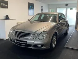 Silber Gebraucht 2007 Mercedes E200 Limousine | 2.990 € (Guter Preis)