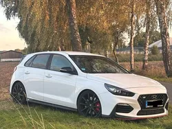 Weiß Gebraucht 2018 Hyundai i30 N Performance Limousine | 19.900 € (Fairer Preis)