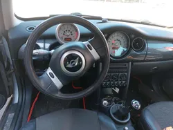 Grau Gebraucht 2002 Mini Cooper Kleinwagen | 1.800 € (Etwas zu teuer)