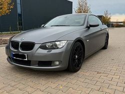 Grau Gebraucht 2007 BMW 330 Cabriolet Cabrio | 11.190 € (Fairer Preis)