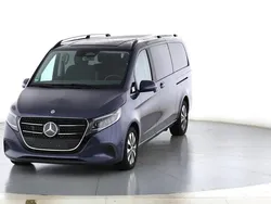 Sodalithblau met. Gebraucht 2024 Mercedes V250 Style Van / Kleinbus | 68.950 € (Fairer Preis)