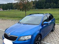 Blau Gebraucht 2013 Skoda Octavia Kombi | 9.990 € (Fairer Preis)