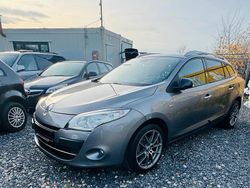 Braun Gebraucht 2011 Renault Mégane GrandTour Bose Edition Kombi | 2.999 €