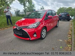 Rot Gebraucht 2015 Toyota Yaris Comfort Limousine | 7.990 € (Fairer Preis)