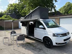 Weiß Gebraucht 2014 VW T5 Edition Van | 34.499 €