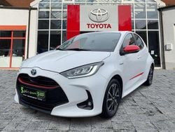 Schneeweiß Gebraucht 2021 Toyota Yaris Hybrid Club Kleinwagen | 17.780 € (Fairer Preis)