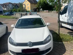 Weiß Gebraucht 2010 VW Golf VI Kombi | 2.200 € (Guter Preis)