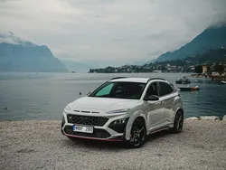 Grau Gebraucht 2021 Hyundai Kona SUV | 26.900 € (Fairer Preis)