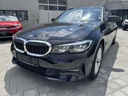 Schwarz Gebraucht 2020 BMW 318 Sport Line Kombi | 17.990 € (Guter Preis)