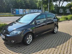Schwarz Gebraucht 2012 VW Golf Plus Match Van / Kleinbus | 7.800 € (Fairer Preis)