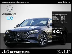 Graphitgrau Gebraucht 2024 Mercedes E220 Avantgarde Limousine | 45.830 € (Superpreis)