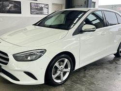 Weiß Gebraucht 2019 Mercedes B180 Business Van / Kleinbus | 10.800 € (Superpreis)