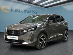 Grau Gebraucht 2021 Peugeot 3008 Van / Kleinbus | 24.599 € (Etwas zu teuer)