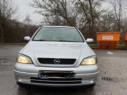 Silber Gebraucht 2002 Opel Astra Limousine | 2.500 € (Etwas zu teuer)