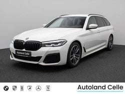 Alpinweiss uni300 Gebraucht 2022 BMW 520 M Sport Kombi | 30.499 € (Guter Preis)