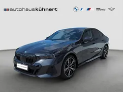 Grau Neu 2025 BMW 540 M Sport Limousine | 82.990 € (Fairer Preis)