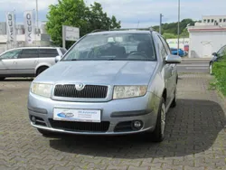 Grau Gebraucht 2005 Skoda Fabia Ambiente Kombi | 1.700 € (Guter Preis)
