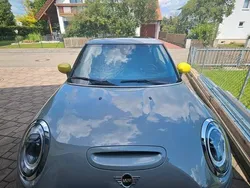 Grau Gebraucht 2022 Mini Cooper SE Classic Kleinwagen | 19.900 € (Fairer Preis)
