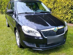 Schwarz Gebraucht 2010 Skoda Fabia Family Kombi | 3.990 €